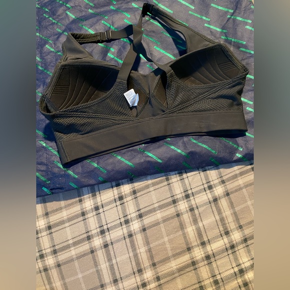 Tear away bra for women size m Like new color gray - Picture 3 of 5